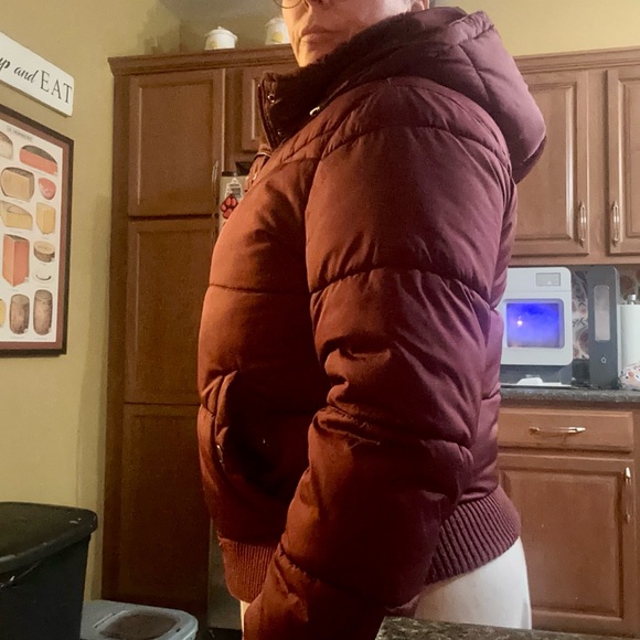 Aéropostale Puffer Jacket – Maroon – Women’s Large - Picture 5 of 6